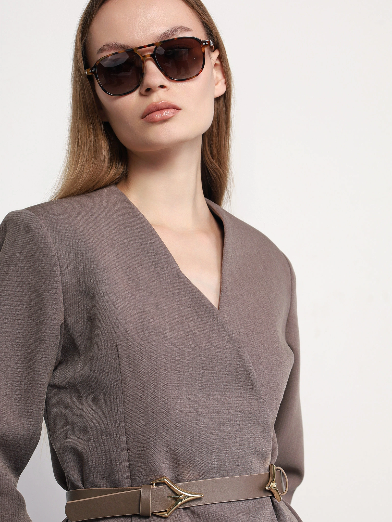 Жакет серого цвета прямого кроя